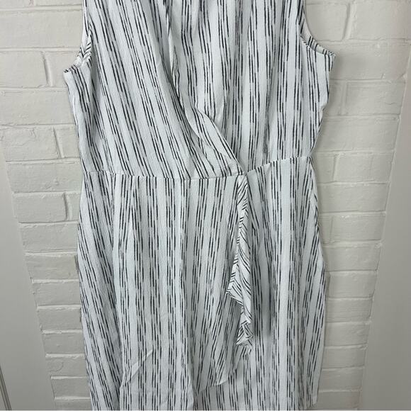 Calvin Klein White & Black Striped Drape Twist Front Dress Size 12 - Picture 5 of 11
